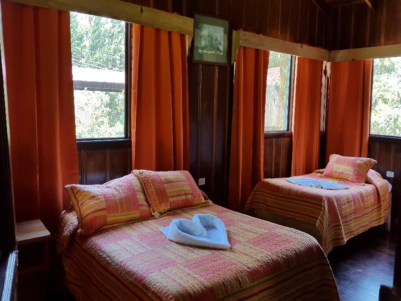 Hostel Villa Verde Monteverde Extérieur photo