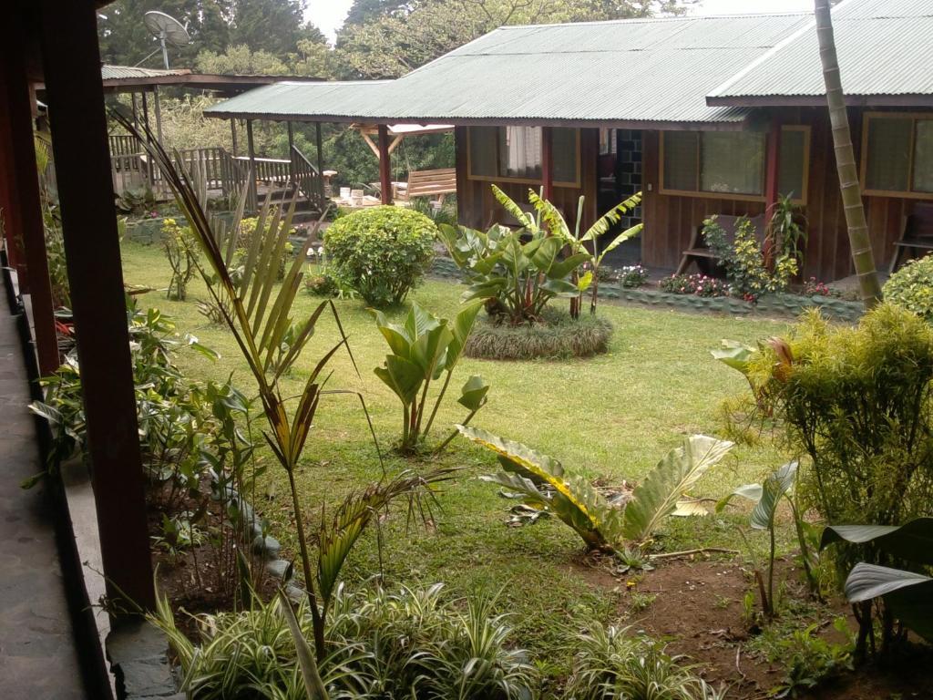 Hostel Villa Verde Monteverde Extérieur photo